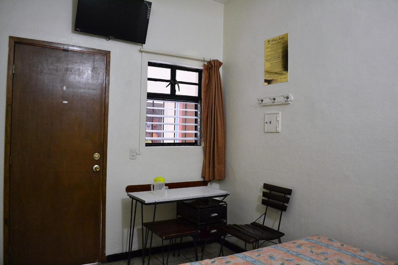 Hotel Janeiro Guadalajara Eksteriør bilde