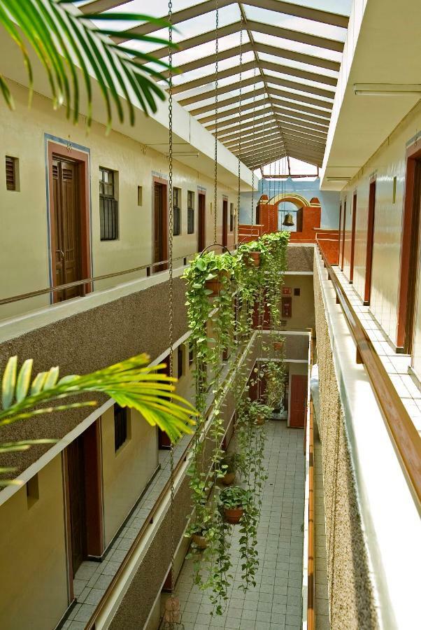 Hotel Janeiro Guadalajara Eksteriør bilde