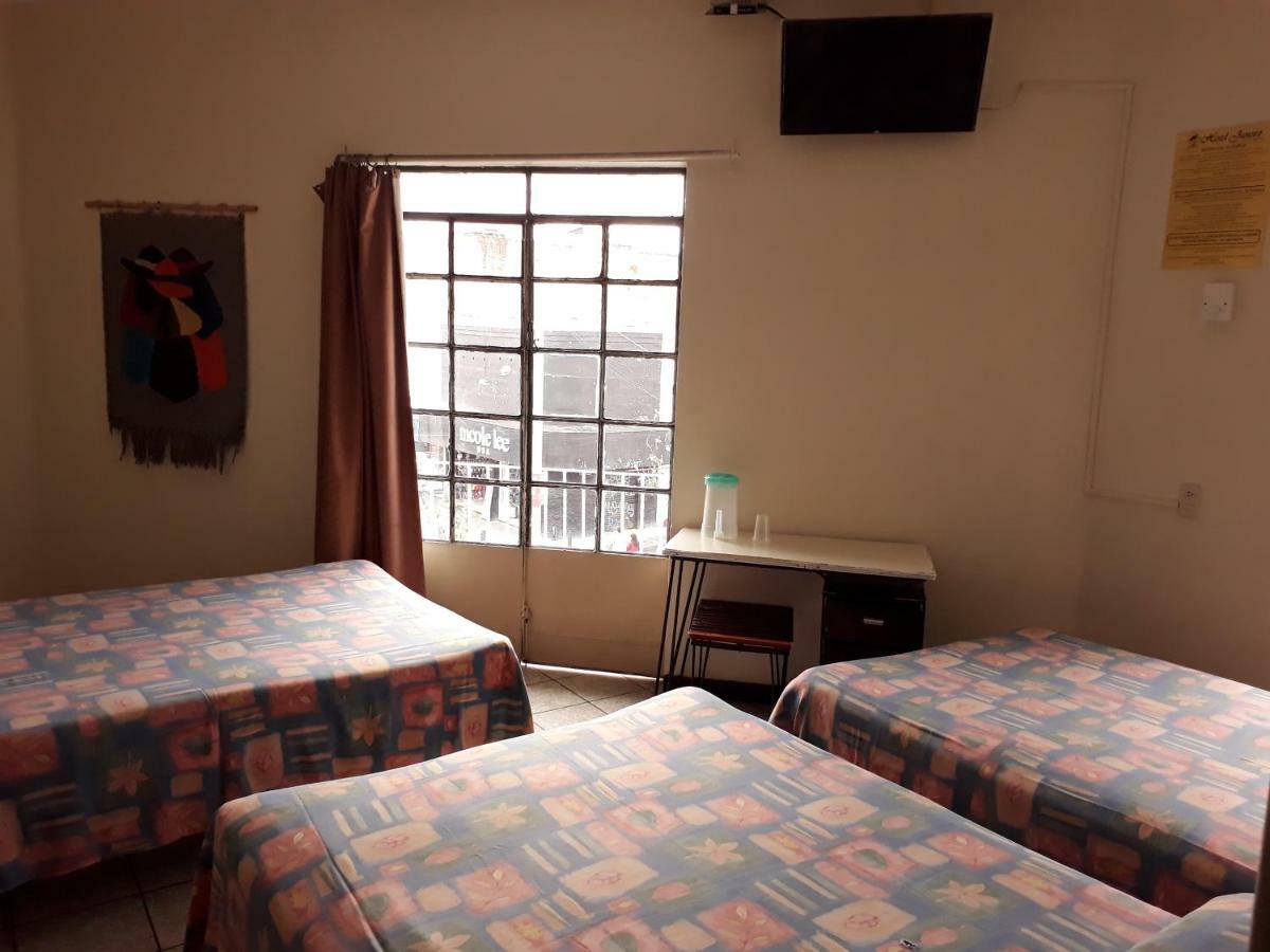 Hotel Janeiro Guadalajara Eksteriør bilde